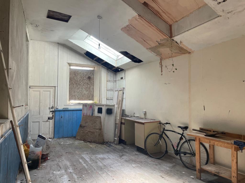 Lot: 119 - METHODIST CHURCH WITH POTENTIAL -